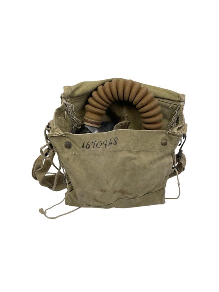 Engels WO2 gasmasker & tas