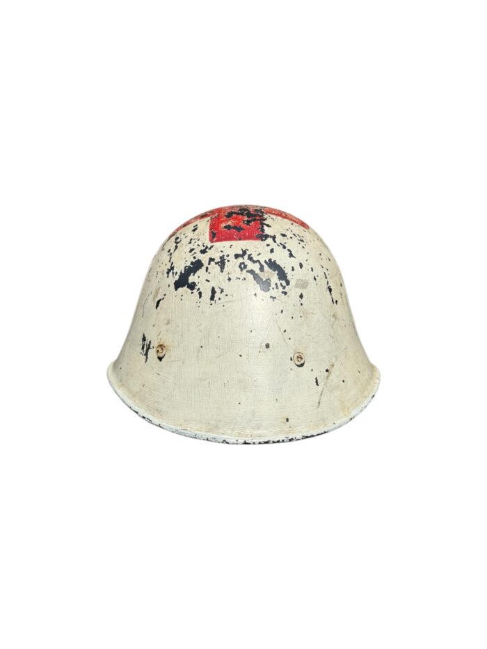 Nederlandse WO2 Rode Kruis helm - Afbeelding 2