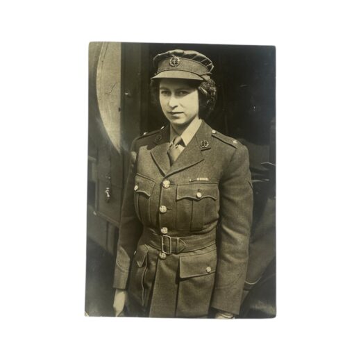 Engelse WO2 Princess Elizabeth persfoto