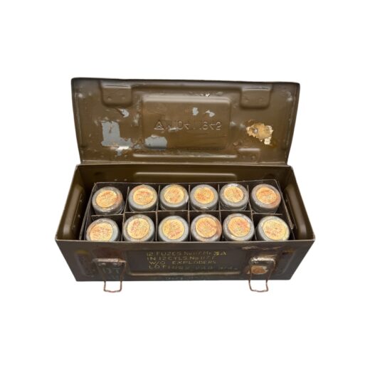 Engelse WO2 Fuze box
